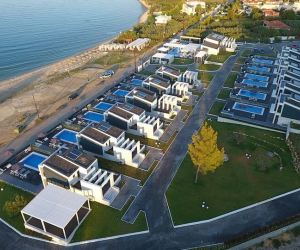 Crystal Villas & Suites