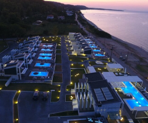 Crystal Villas & Suites