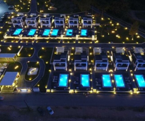 Crystal Villas & Suites