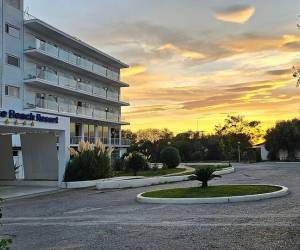 O Paradise Beach Resort