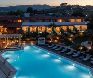 Antigoni Seaside Resort