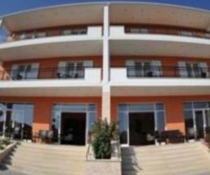 Dionysos Luxury Apartments