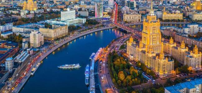 Sankt Peterburg i Moskva