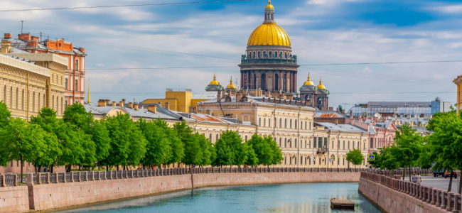 Sankt Peterburg i Moskva