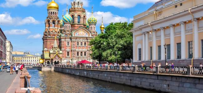 Sankt Peterburg i Moskva