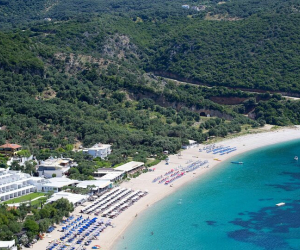 Lichnos Beach Hotel&Suites