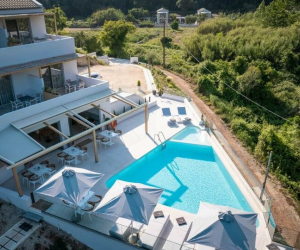 Alboro Seaside Suites