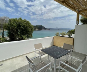 Alboro Seaside Suites