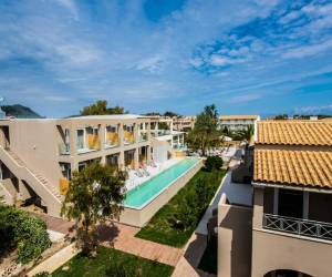Amour Holiday Resort
